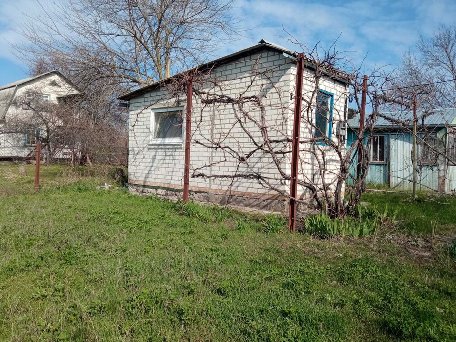Продам дачний будинок в СТ Фотон