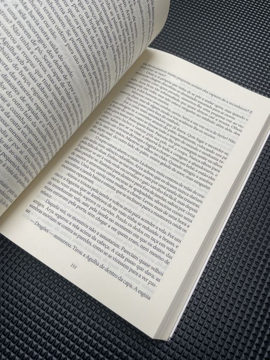 Cronicas de gelo e fogo livro 2- guerra dos tronos