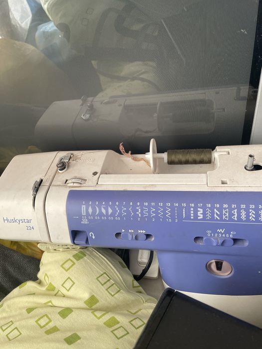 Швейна машинка Husqvarna Huskystar 224