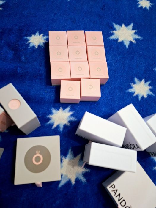Małe pudełka Pandora na charms pierścionek kolczyki zawieszka Pandora