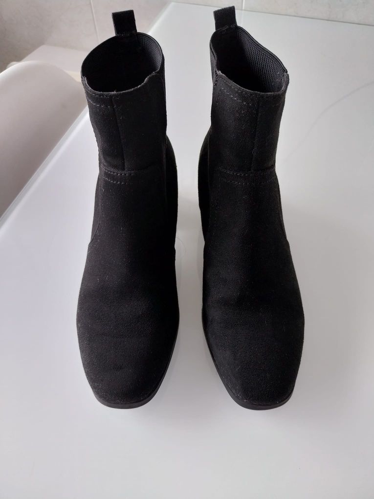 Botins pretos Parfois