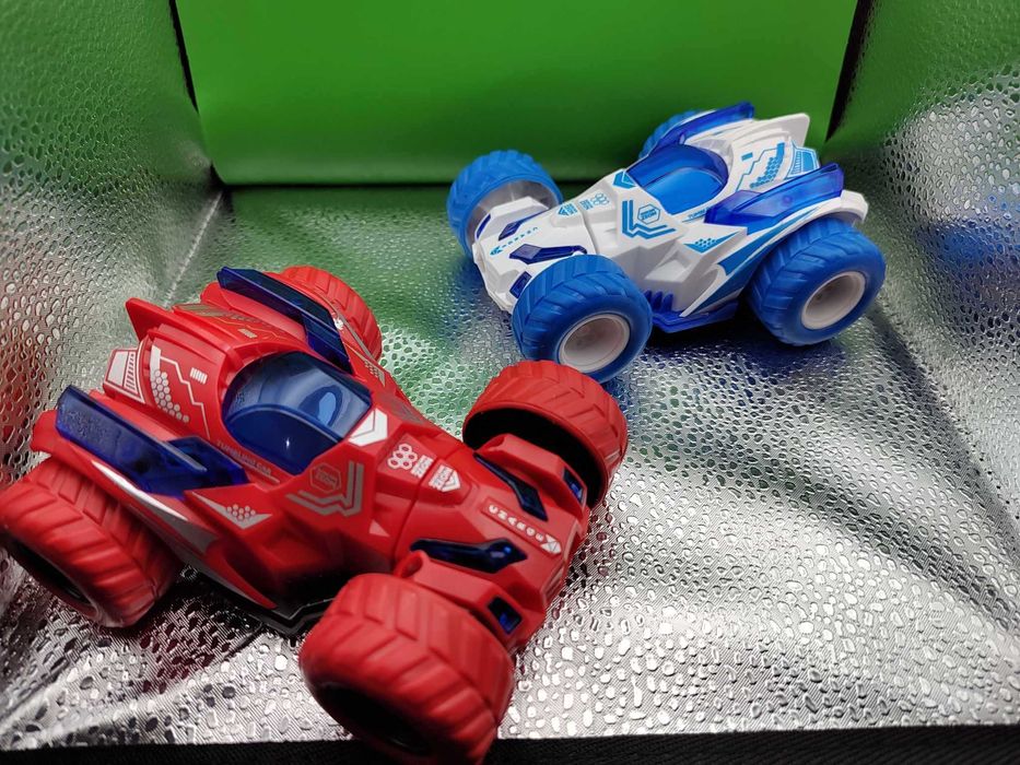 Samochód 2x akrobata Stunt Spinning Toy Car 360 stopni
