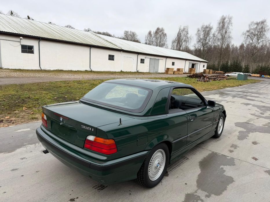BMW 318 e36 cabrio Individual British Racing Green VIN