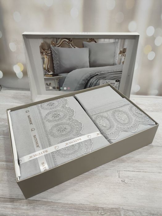 Комплект постельного белья с кружевами в евро размере