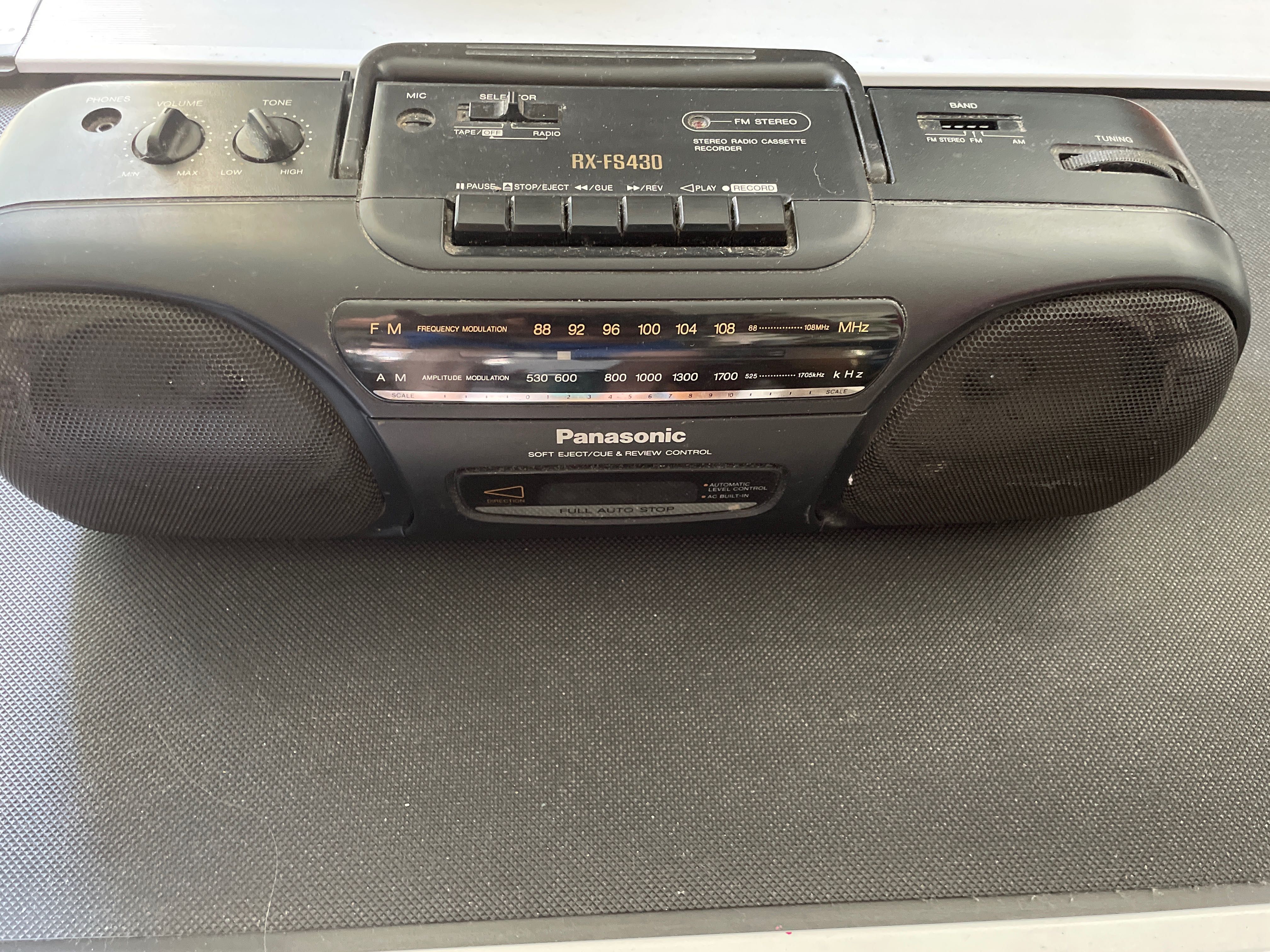 Radiomagnetofon Panasonik RX-FS430 na części lub do naprawy