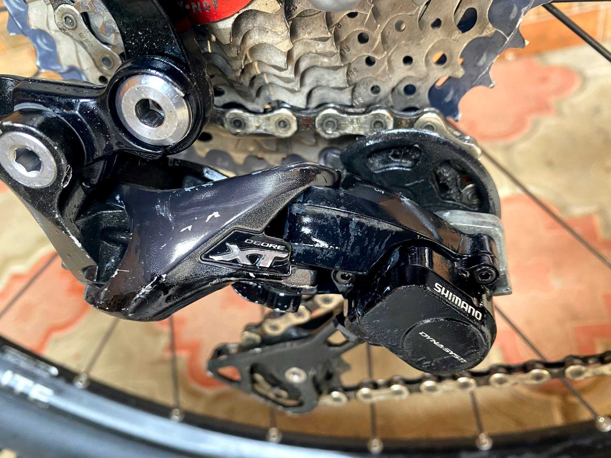 TREK X-Caliber 9 29"S-M" Shimano DEORE XT M-8000 2x11 ROCK SHOX Воздух