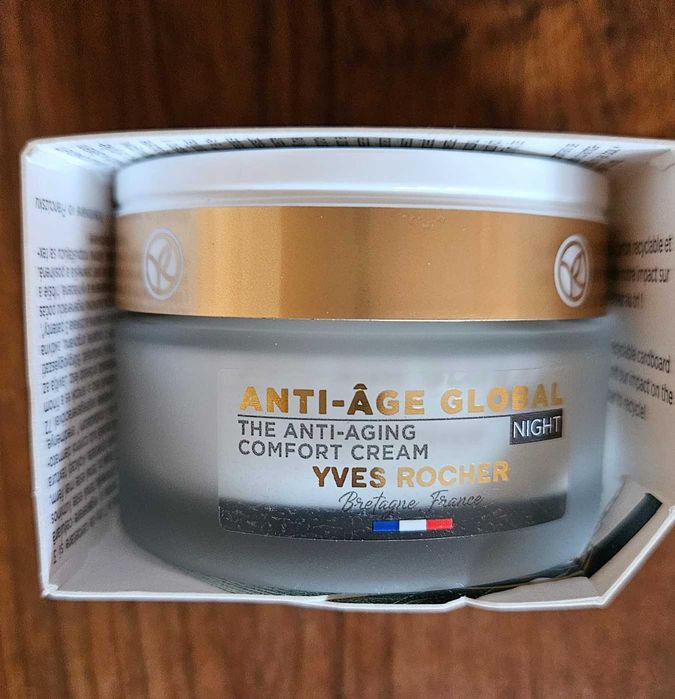 Krem do twarzy przeciwzmarszczkowy na noc Anti-Age Global YVES ROCHER