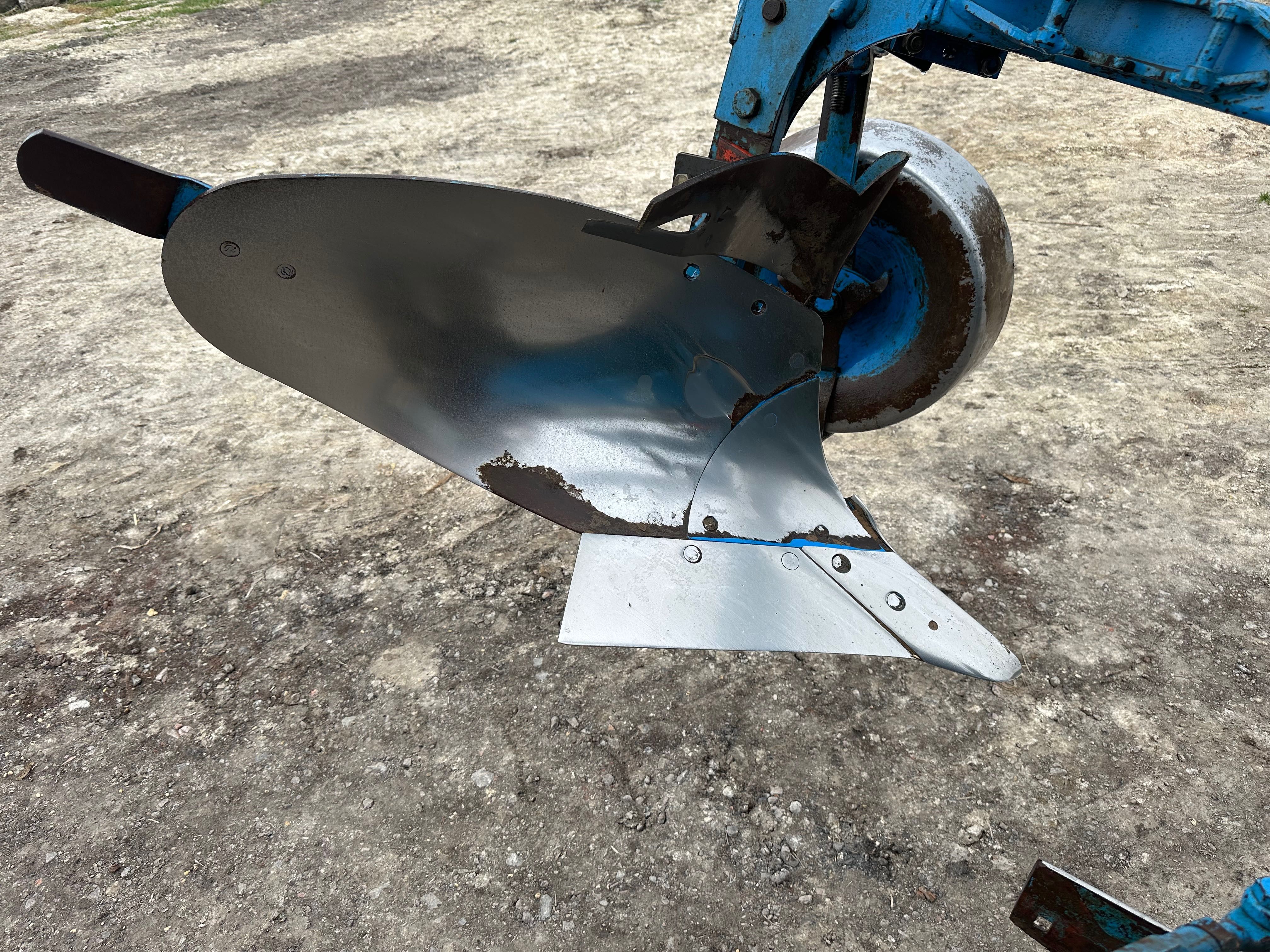 Плуг Lemken Opal 090