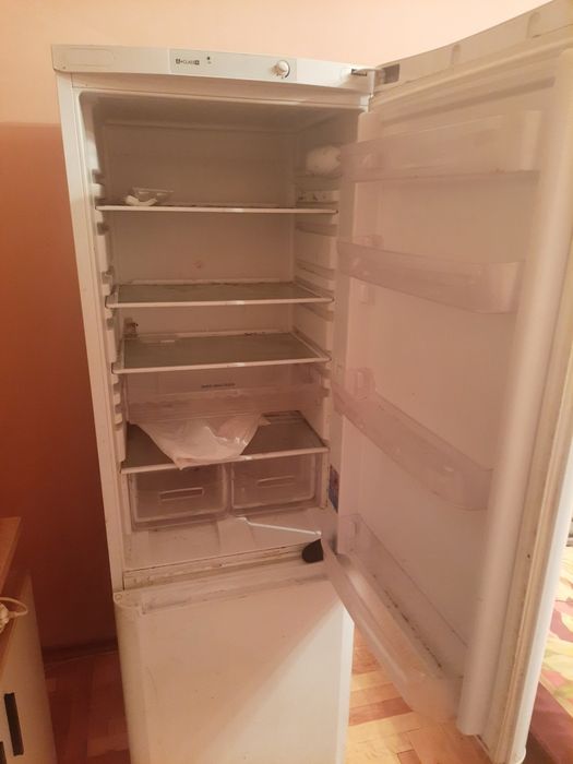 Холодильник indesit