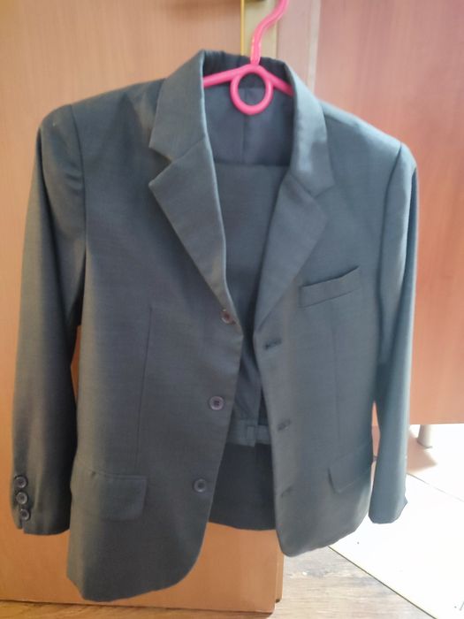 Garnitur 140 w kolorze szarym