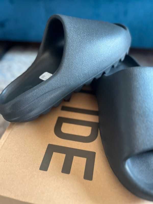 Adidas YeezySlide/Black Nowy Klapki 43