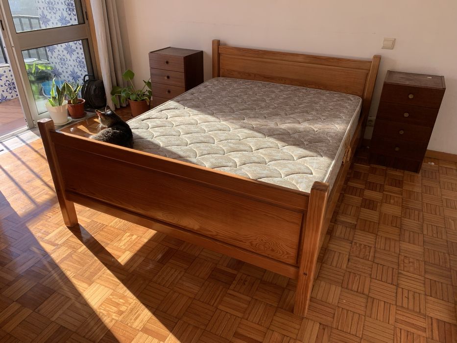 Cama casal Madeira