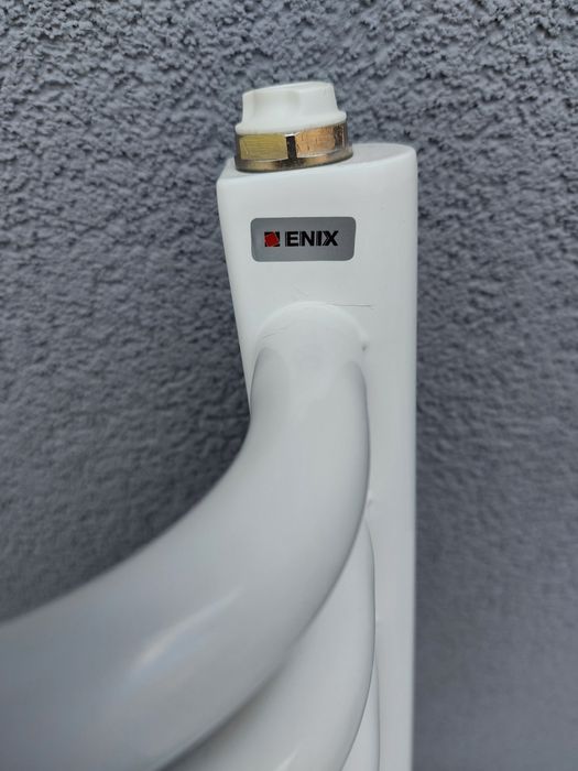 Grzejnik biały, ENIX