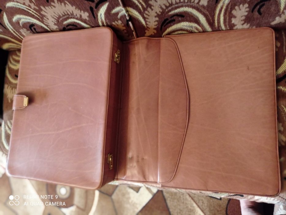 Італія РАРІТЕТ чемодан -кейс натуральна шкіра