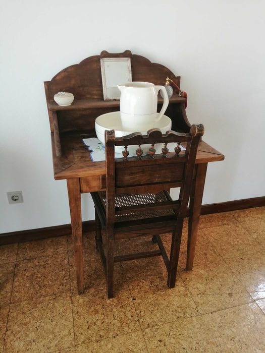 varios moveis antigos