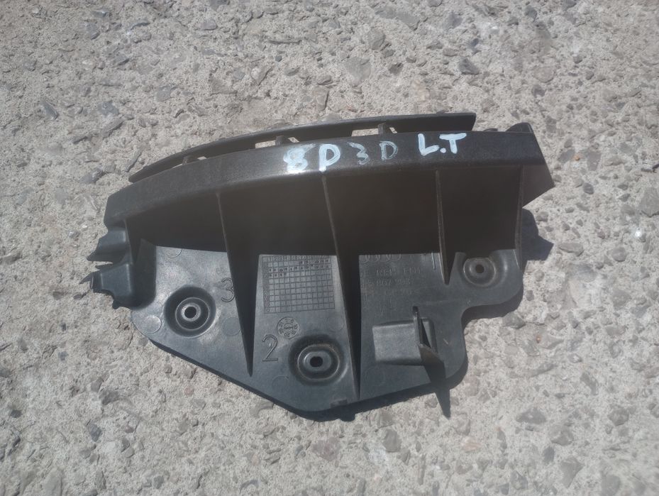 Audi a3 8 P ślizg zderzaka karoserii lewy tył tylny