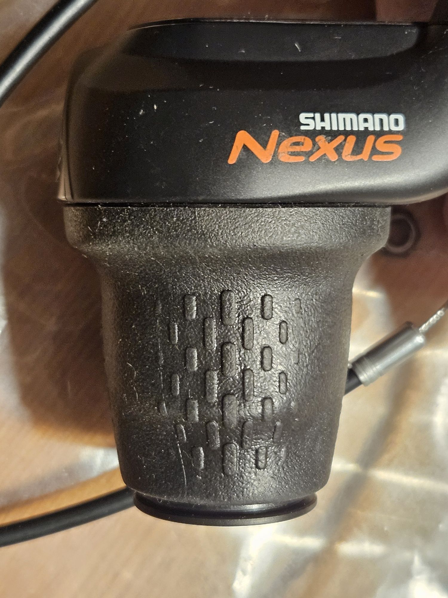 Manetka Shimano Nexus sl-c6000-8