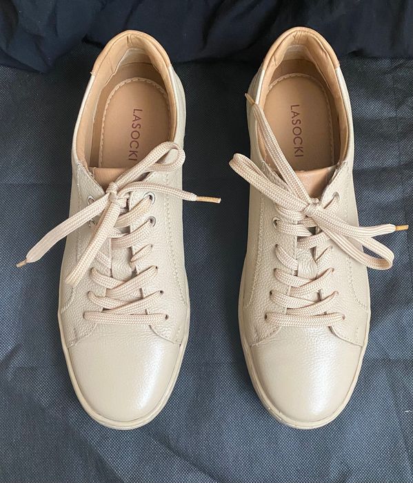 Skórzane beżowe Sneakersy Lasocki CCC