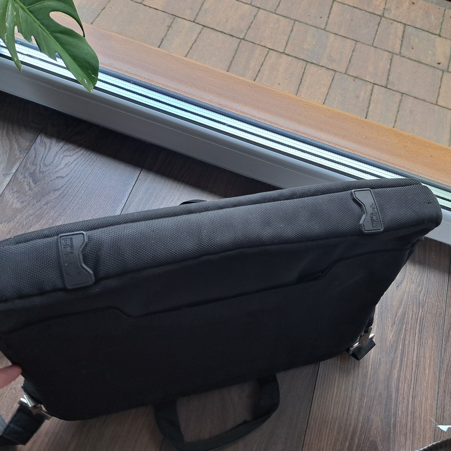 Markowa torba na laptopa solidna NOWA