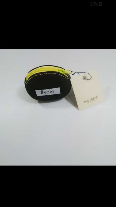 portfel czarny Pull&Bear unisex