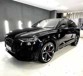 Audi RSQ8 Mercedes Cabrio camaro bmw mustang wynajem aut wypożyczalnia