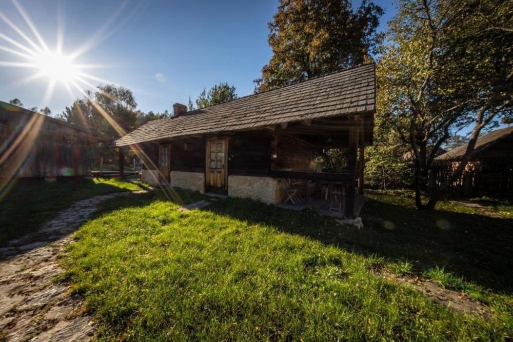 Zagroda Guciów SYLWESTER DOSTĘPNY- Noclegi- Sauna- Balia z jacuzzi