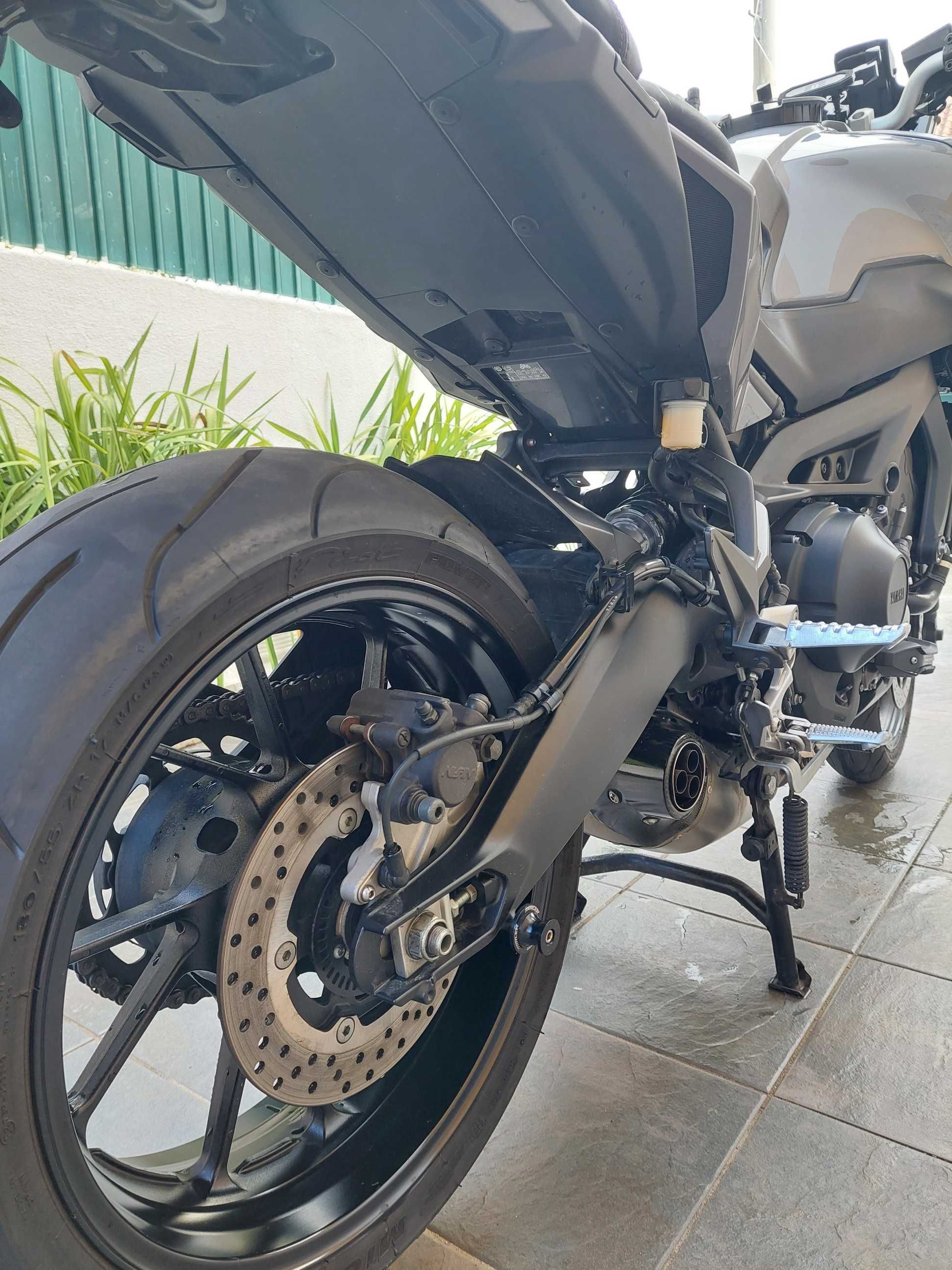 Tracer 900 de 2018 com 26000 Km