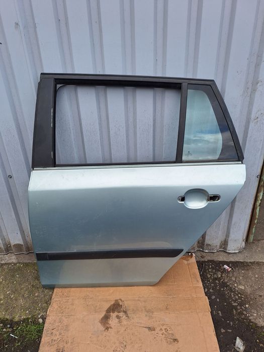 Продам двері до skoda fabia.2 Фабіа 2