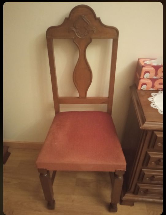 Quarto completo em madeira maciça