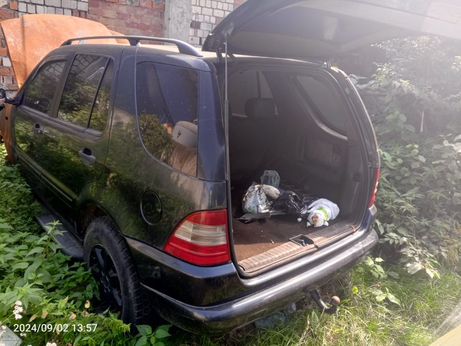 Мерседес ml 163 запчастини кузова.