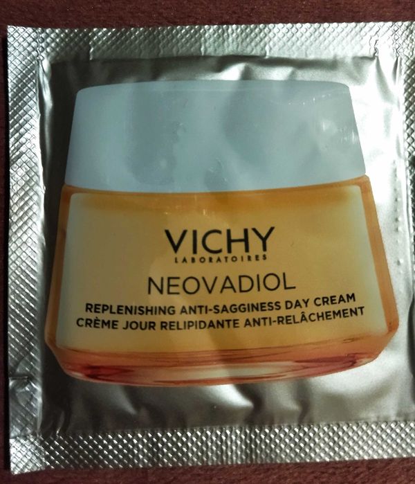 NEOVADIOL krem na dzień po menopauzie firmy Vichy