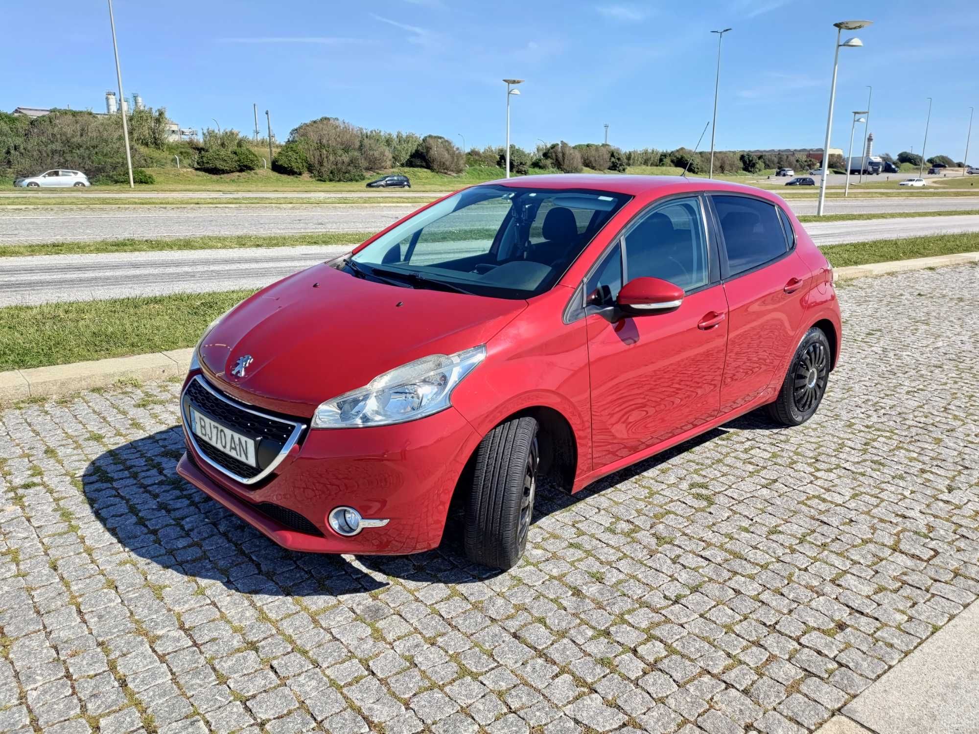 Peugeot 208 1.0 VTi Active 68cv / Gasolina / 125000km / 04/2015