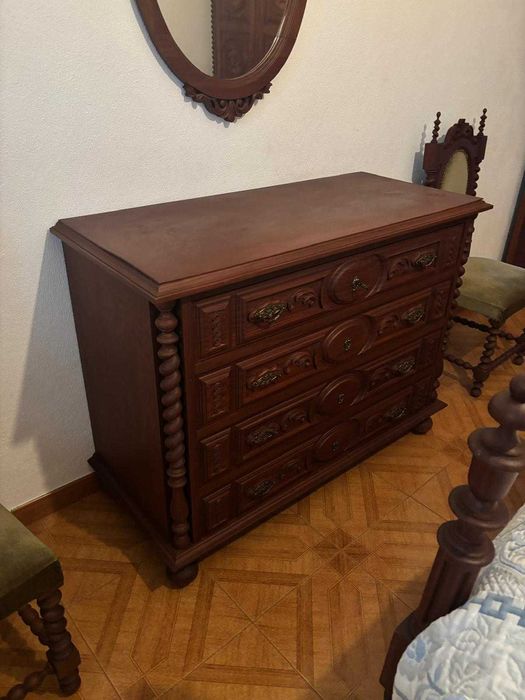 Lote Móveis Antigos – 400€ ou Melhor Oferta