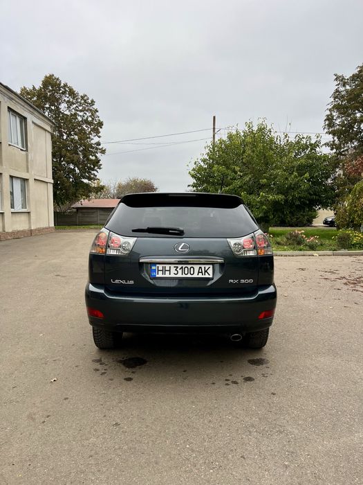 Продам LEXUS RX300 3л.Бензин Полный привод!