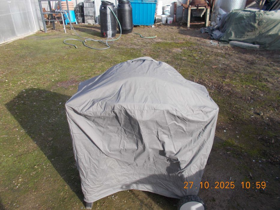 Grill Weber Q300 gazowy sprzedam.