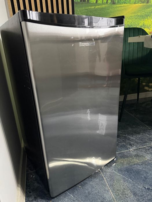 Lodówka Ravanson LKK-90ES 83cm Srebrno-czarny