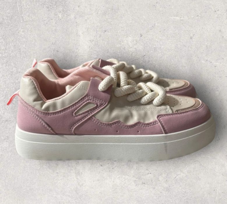 Nowe buty sportowe pudrowy róż rozm.38