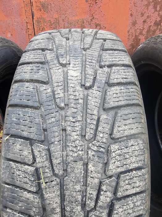 Зимові шини Nokian Nordman RS2 SUV 235 55 18