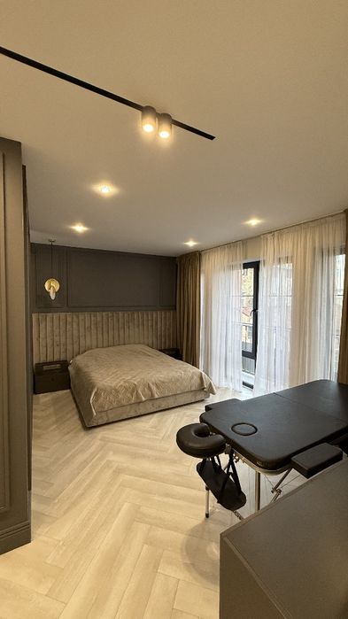 Продаж Елітного Будинку-Дуплекса з ремонтом в центрі міста Чернівці