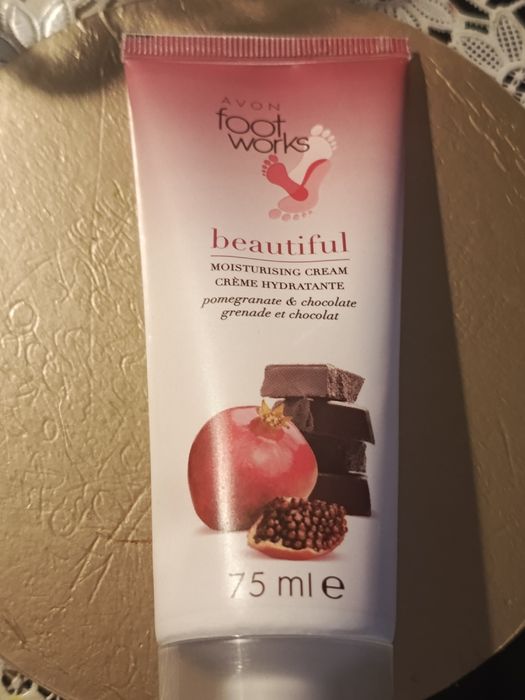 krem nawilżający do stóp z granatem i czekoladą 75ml