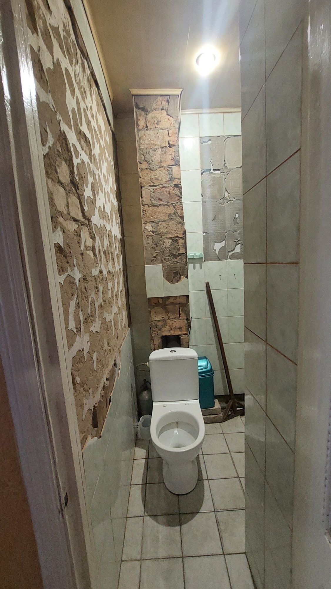 Продам 3-кімнатну квартиру. Вул.Грецька,4.