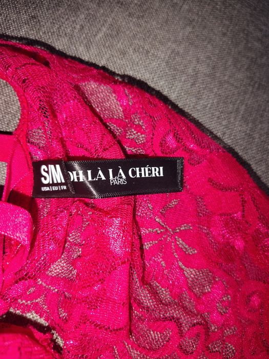 Majtki koronkowe z wycięciem w kroku