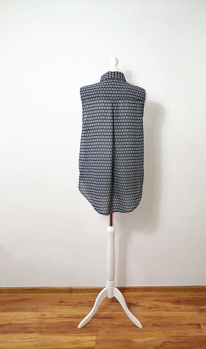 H&M granatowa wzorzysta koszula bez rękawów