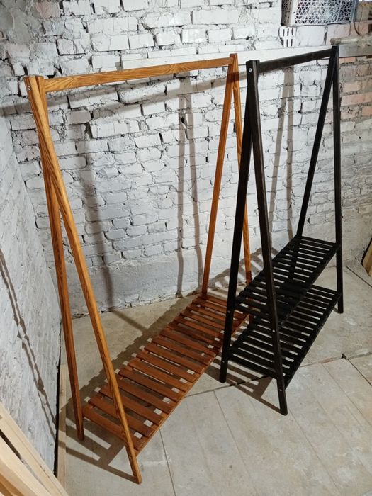 Стійка-вішалка для одягу на дві полички,фарбована. Рейл для одягугу