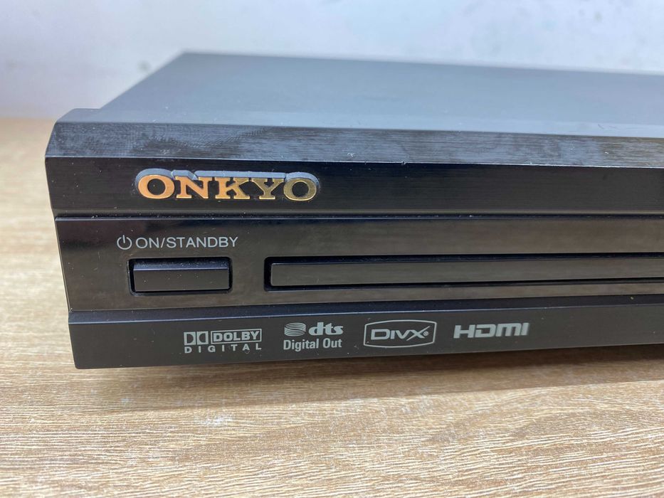 Odtwarzacz DVD ONKYO DV-SP406