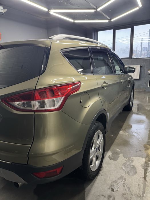 Продам терміново Ford Kuga 2015, II покоління, 2.0D AT (150 к.с.) 4WD