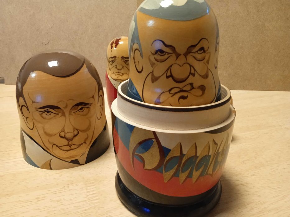Matrioshka "Rara" Sete Lideres Russos Putin, Yeltsin, Gorbachev, Etc