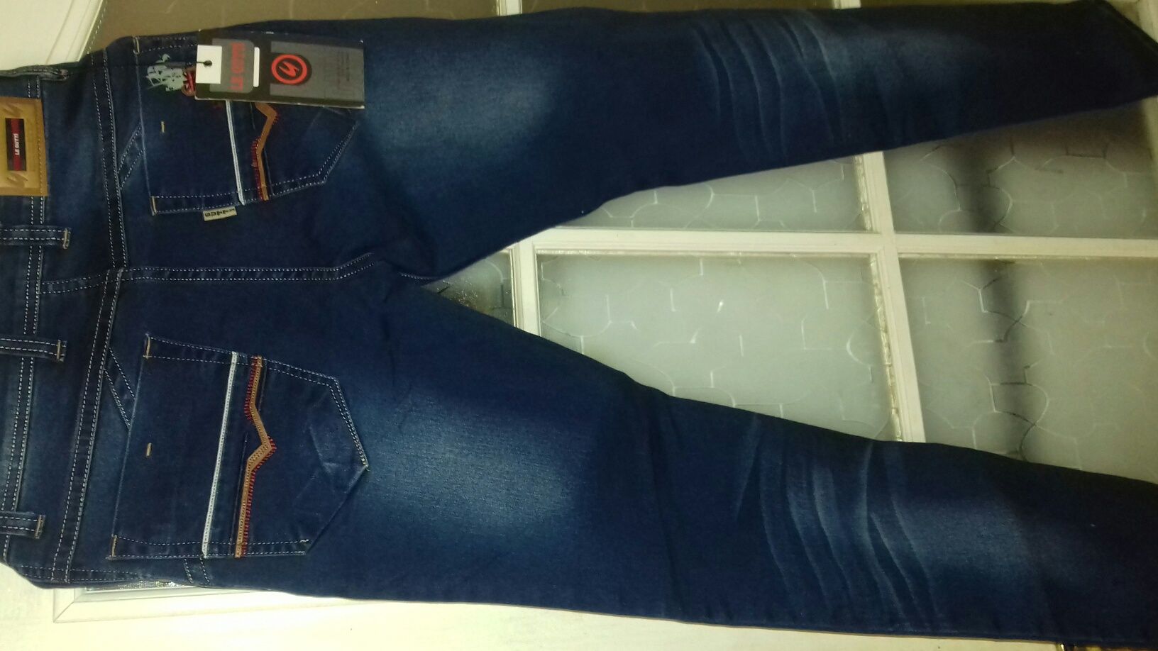 Продам джинсы производство Турция.