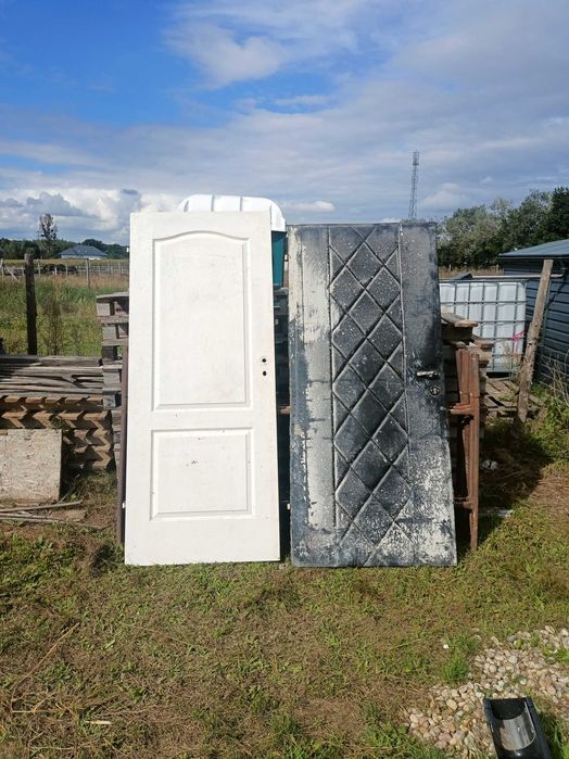 Drzwi na budowę 90 i 84,5
