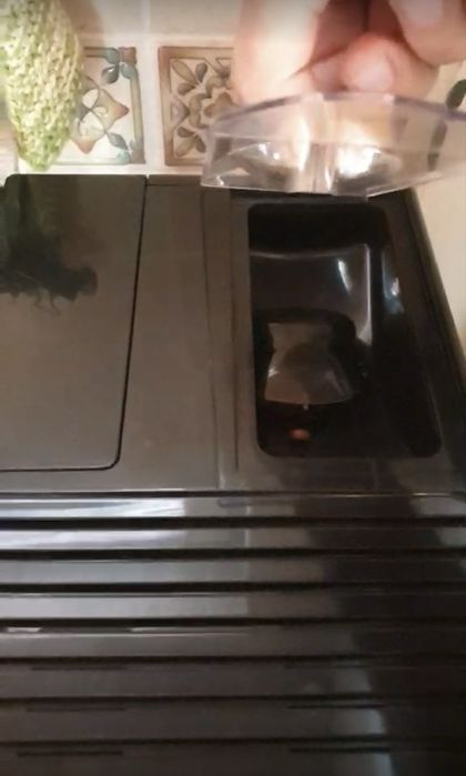 Кавоварка Кавомашина Кофемашина Melitta Caffeo Solo з дому гарний стан